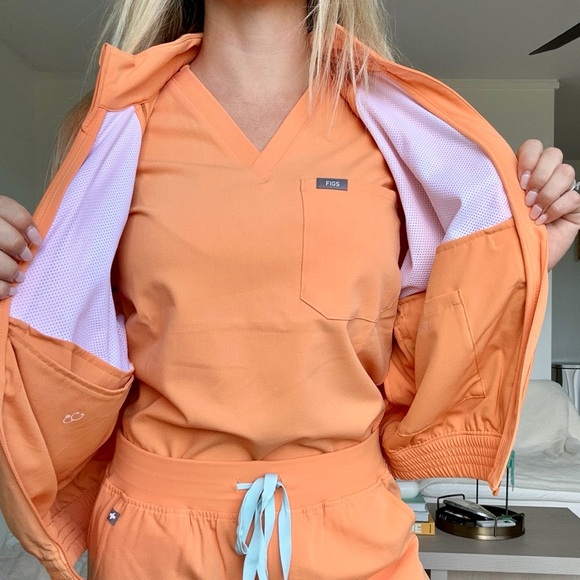 Figs Catarina top Shaka orange - Picture 5 of 5